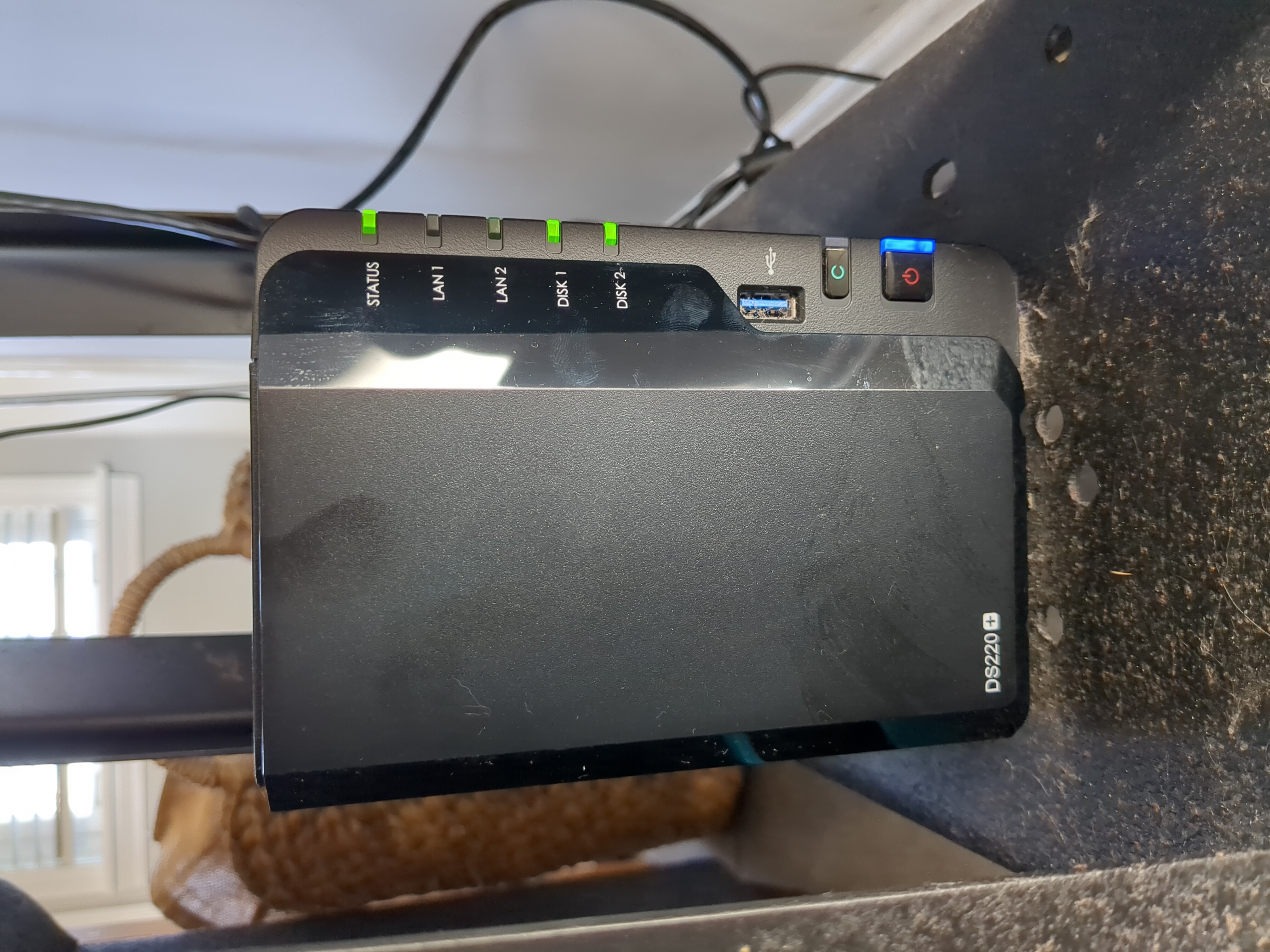 Synology DS220